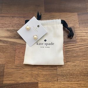 Kate Spade Pearl Studs earring- gold prongs